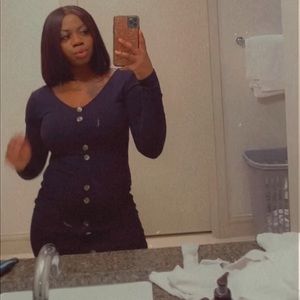 PRETTY BLACK MAXI DRESS!